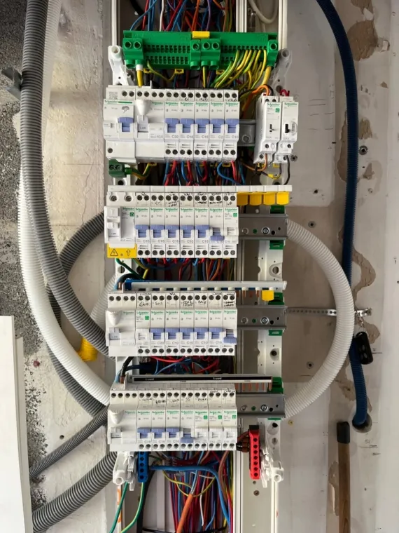 Panne électrique, Bourgoin-Jallieu, Lévêque Électricité