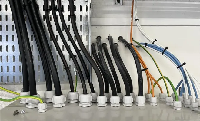 Pose de bornes de recharge à Bourgoin-Jallieu : votre électricien professionnel à l'œuvre, Bourgoin-Jallieu, Lévêque Électricité