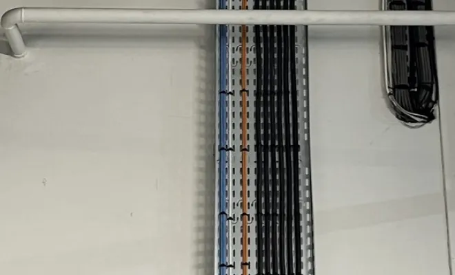 Pose de bornes de recharge à Bourgoin-Jallieu : votre électricien professionnel à l'œuvre, Bourgoin-Jallieu, Lévêque Électricité